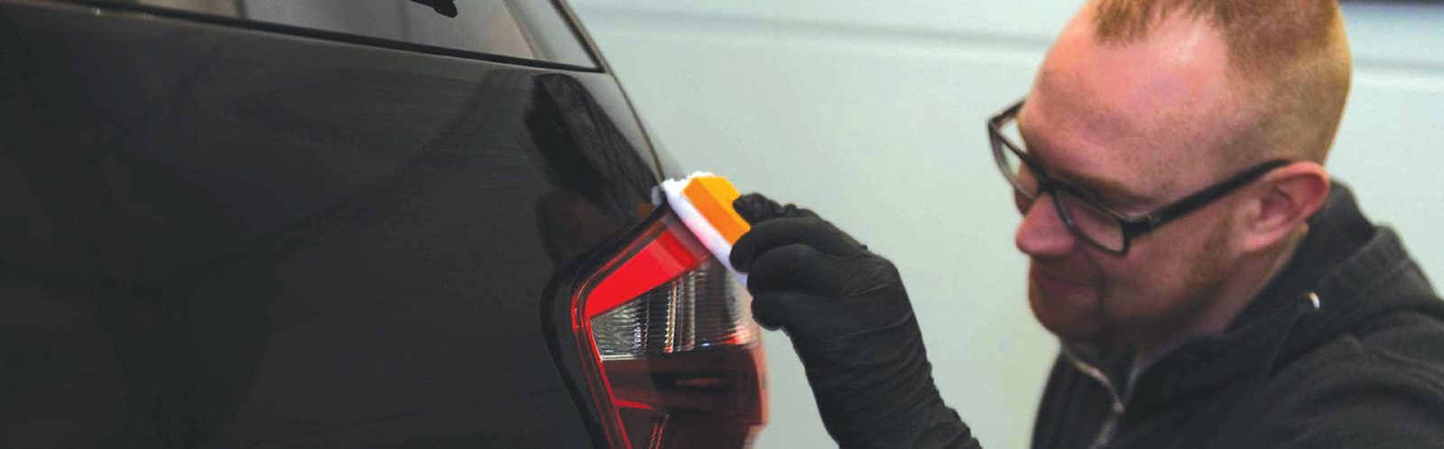 Steenslagherstel bij Legal Shine Detailing in Rijen